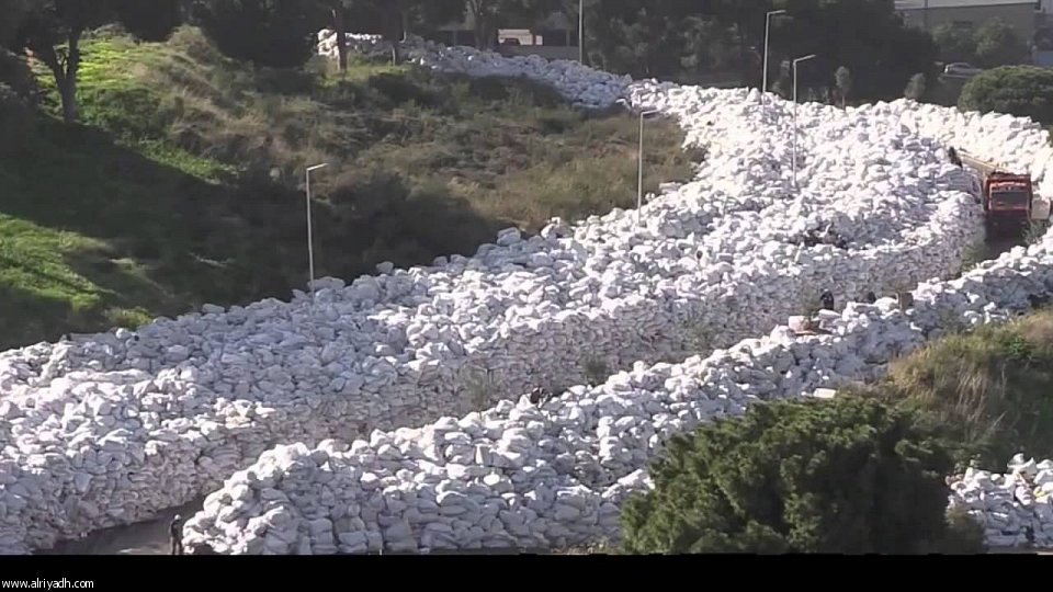 رووباری پاشماوه‌ و زبڵ له‌ لوبنان